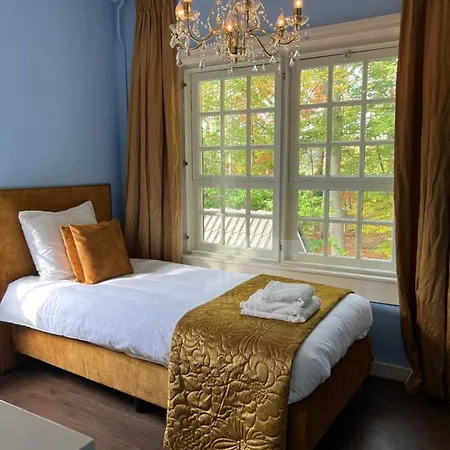 Bed & Breakfast Cuatre Brass